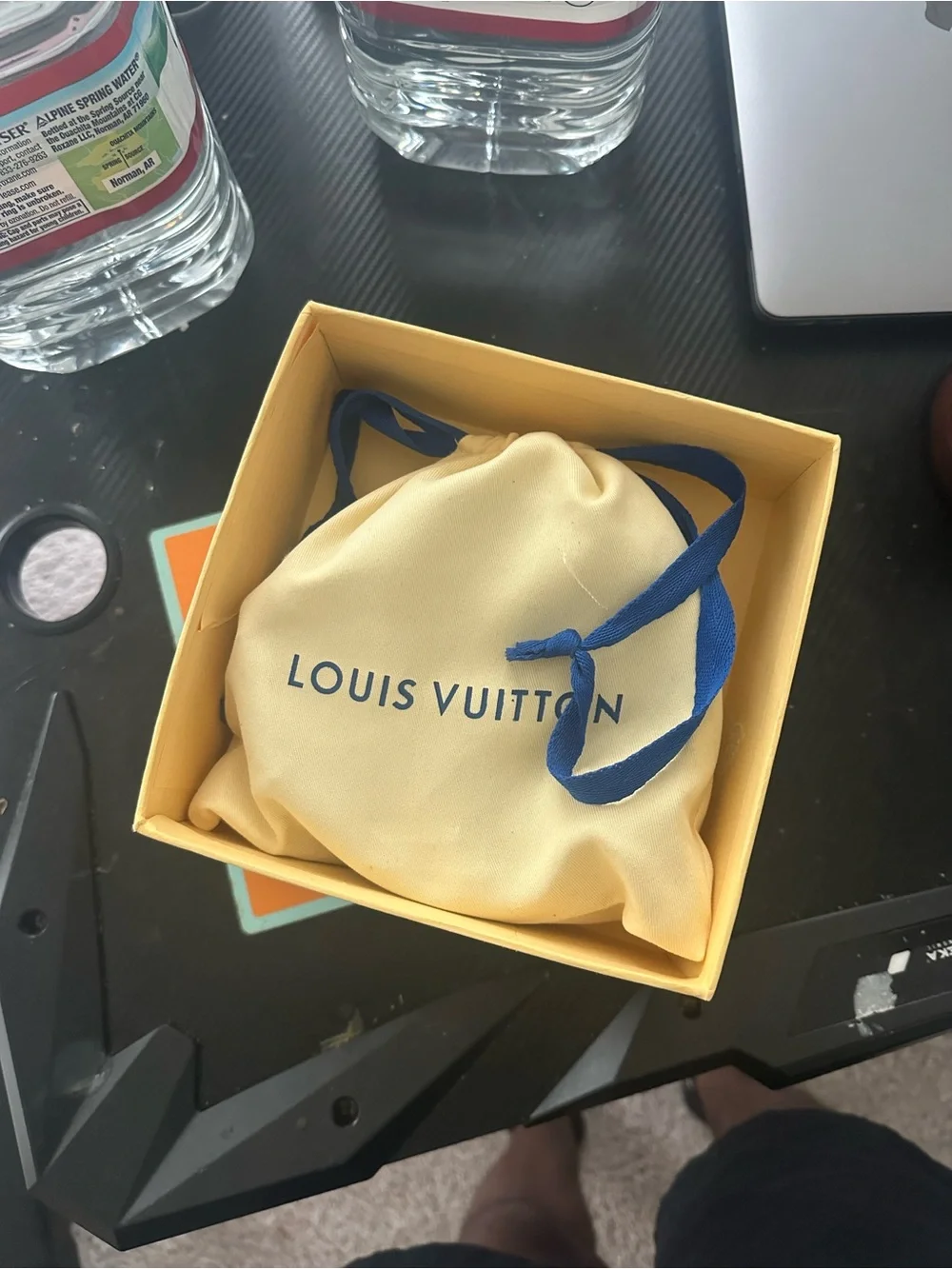 Black Louis Vuitton belt